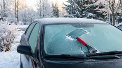 Drivers Have Discovered a Strange but Effective Way to Protect a Windshield from Ice