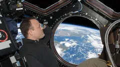 Astronaut Who Spent 178 Days in Space Reveals the “Lie” He Realized After Seeing Earth